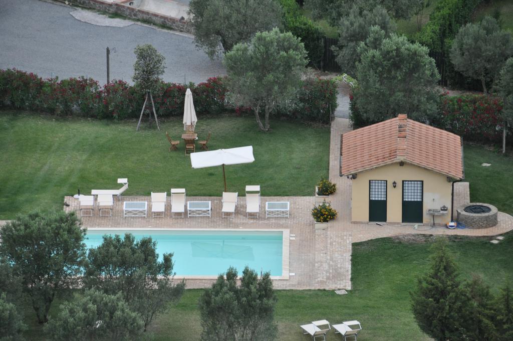Casale Di Tormaggiore Villa And Country Suites Pomezia Eksteriør billede