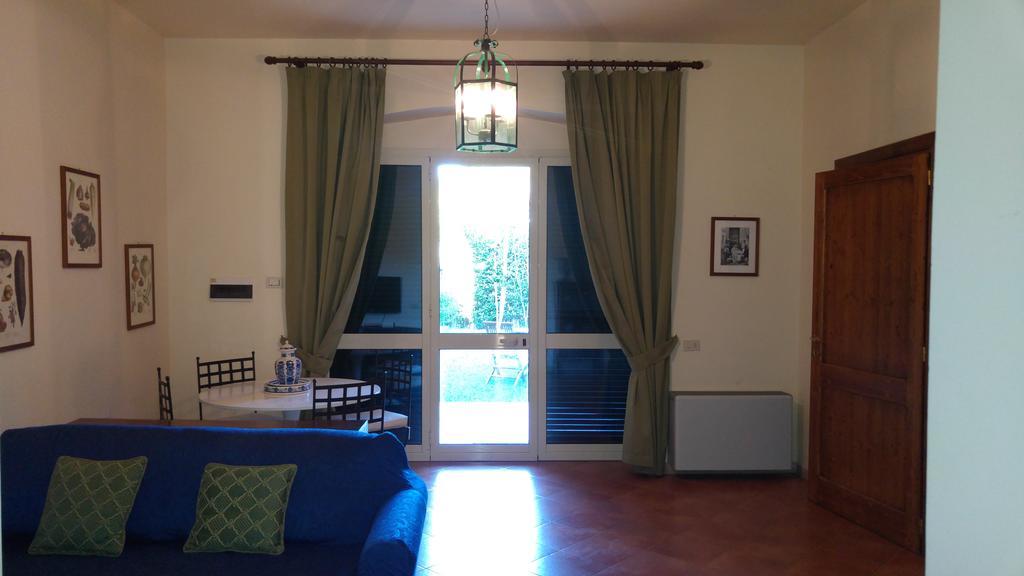 Casale Di Tormaggiore Villa And Country Suites Pomezia Eksteriør billede